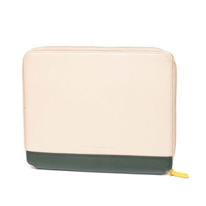 Want Les Essentiels De La Vie Cases Women size 26X20 Wheat